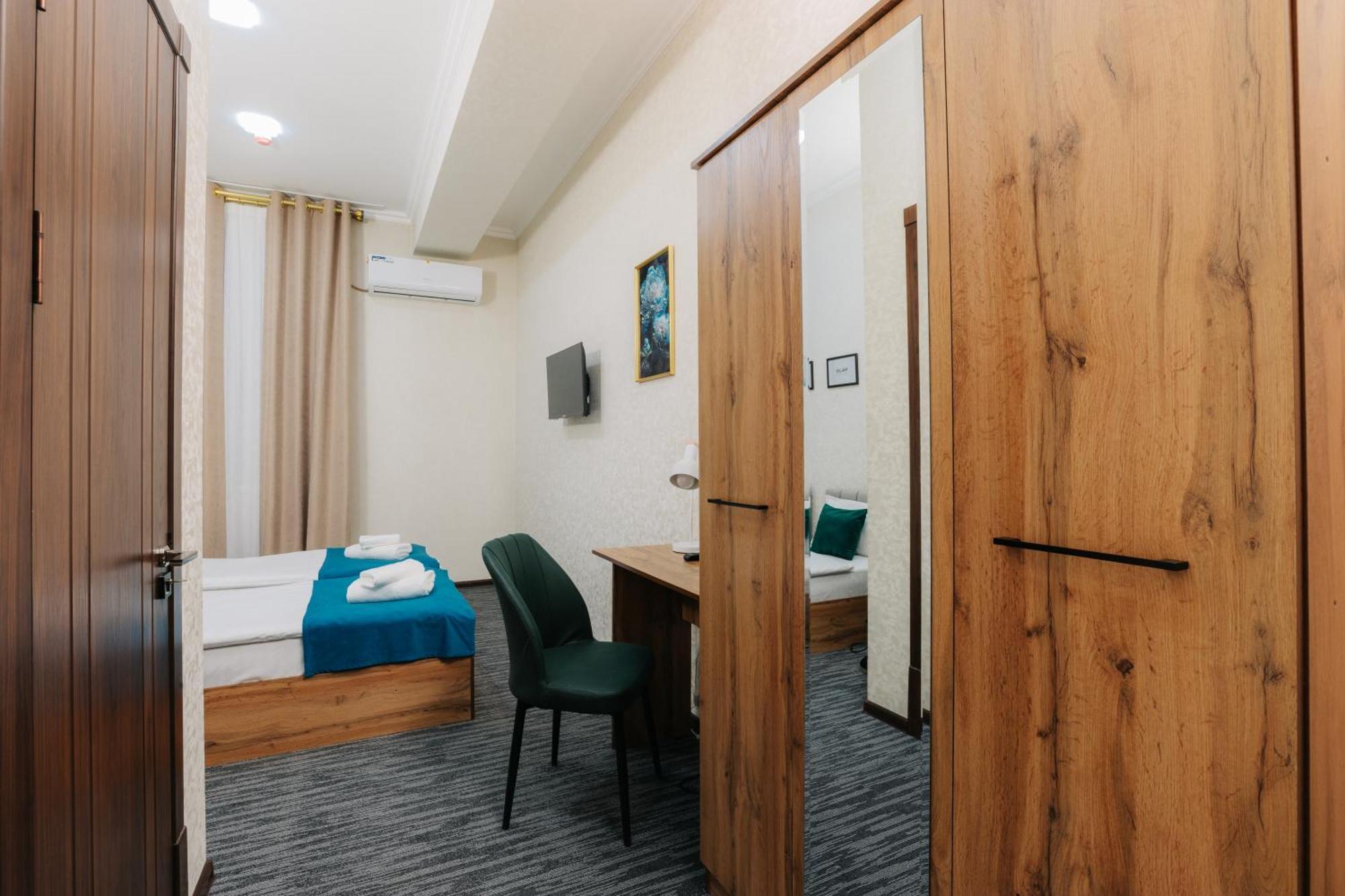 Resident Hotel Taschkent Exterior foto