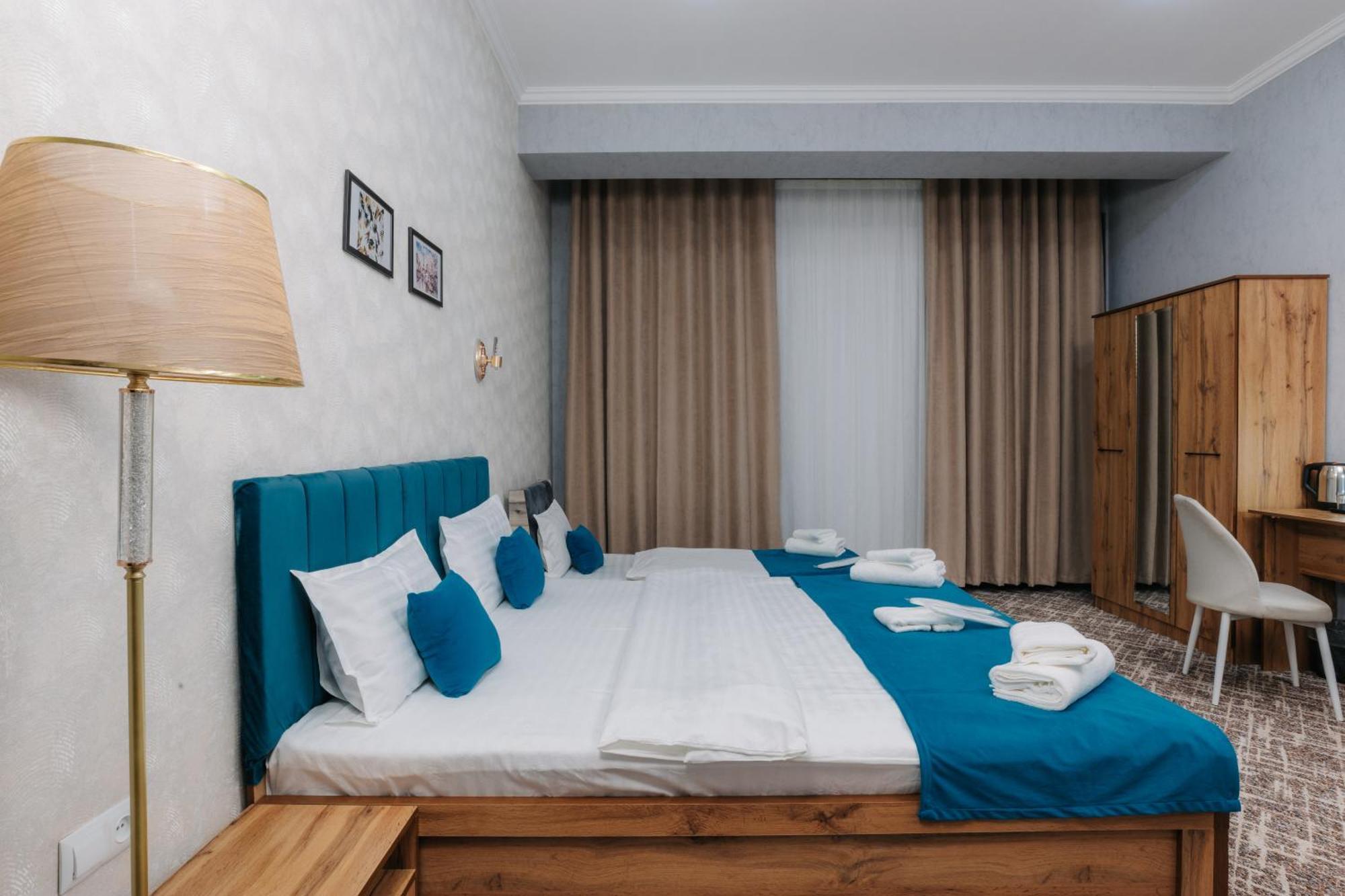 Resident Hotel Taschkent Exterior foto